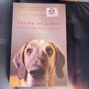 Inside of a Dog by Alexandra Horowitz - Gray Cover
